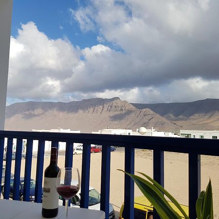 Apartamento El Pueblo Famara Exterior foto